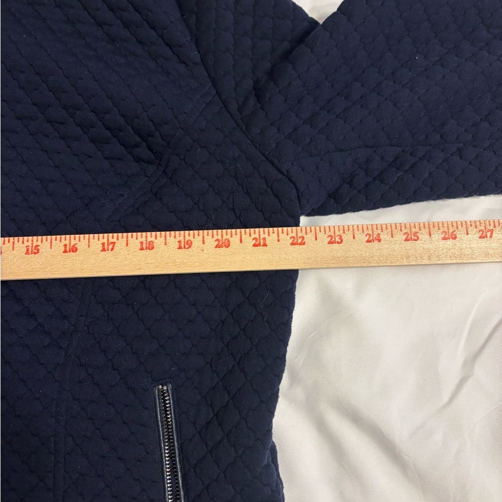Chico’s Navy Quilted Zip Jacket Faux Leather Trim Size 2 (12) - Picture 4 of 8